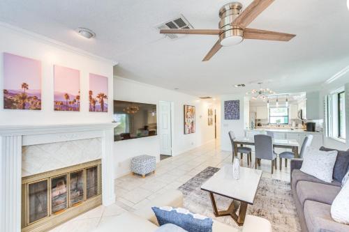 Palm Desert Home with Pool Access - Near Golfing! in Palm Desert, USA