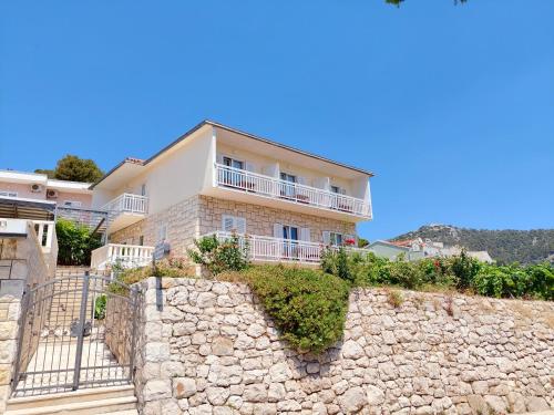 Vila Luka 2 3