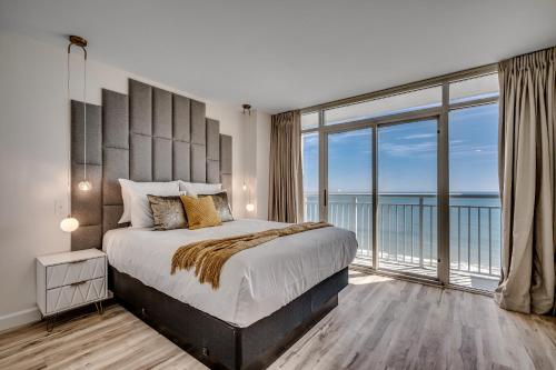 Amazing Newly Renovated Atlantica Condo on the 9th flloor image
