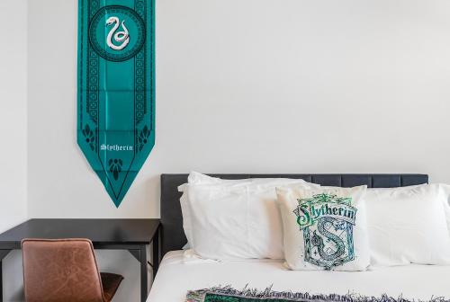 1 queen bed