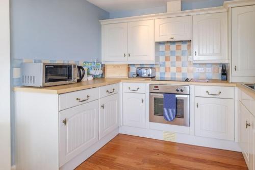 Flat 2 Mawgan Porth Golf Club in St Mawgan
