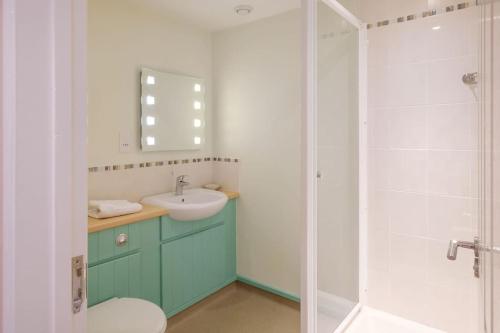 Flat 2 Mawgan Porth Golf Club in St Mawgan