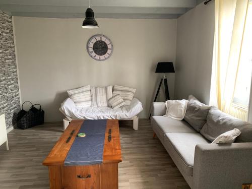 카스텍스 다르마냑 Gîte ferme équestre avec piscine (Gite ferme equestre avec piscine) 4성급 싱글룸 스위트룸