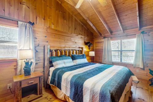 Lazy Bear Creek Lodge