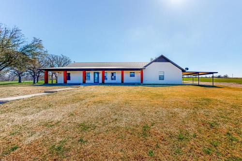 Dog-Friendly Cameron Home w/ Pond + Poolside Patio