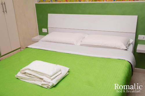 Romatic - image 13