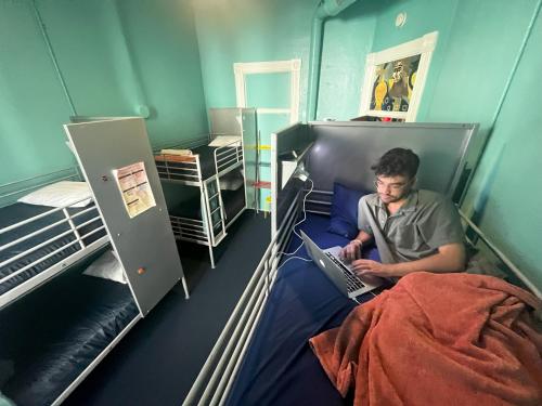 Gaslamp Hostel Room Type - Bed in 6-bed All-Gender Dormitory Room