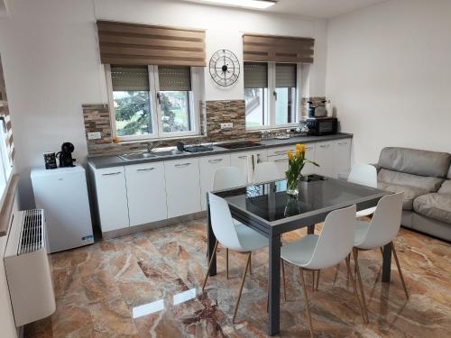 Bastia Home Appartamento - Apartment - Bastia Umbra