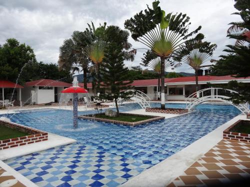 . CENTRO VACACIONAL & HOTEL CAMPESTRE LAGO CENTER