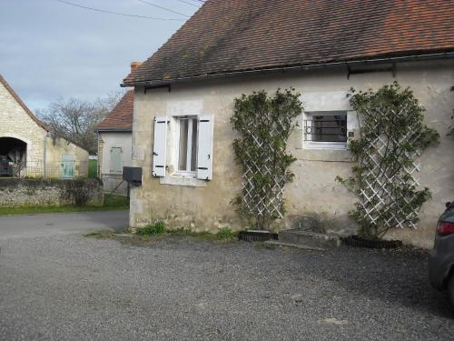 Gîte Saint-Hilaire-sur-Benaize, 2 pièces, 3 personnes - FR-1-591-575