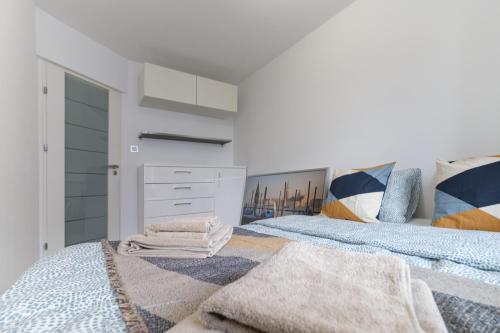 Home Dream Apartamenty Królewska 43, Warsaw