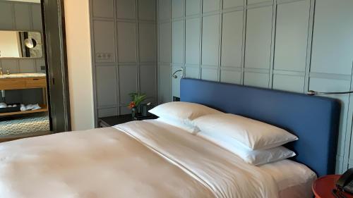 Hotel Kapok Shenzhen HouHai (Close to Shenzhen Bay)