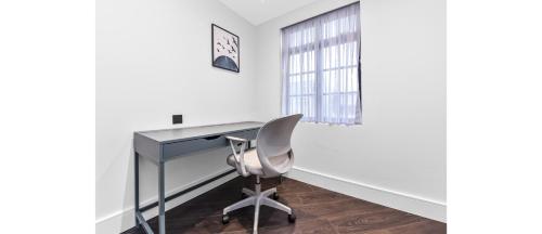 Luxury Abode: 5-Bed Haven Ideal for Big Groups!, Londyn (zdjęcie 7)