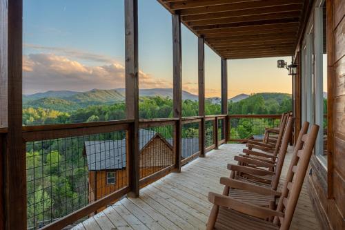 Poolside Views in Dreamland, Sevierville (photo 2)