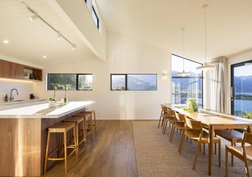 Fernlea - Luxury Holiday Home by MajorDomo - image 12