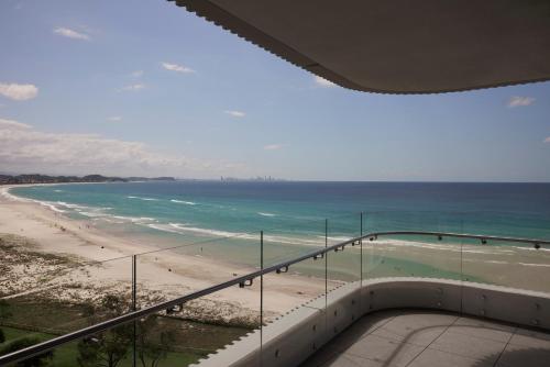 Kirra Point Holiday Apartments