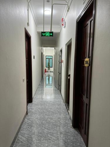 ニンビン Hotel Minh Thang 3つ星 ホテル レストラン