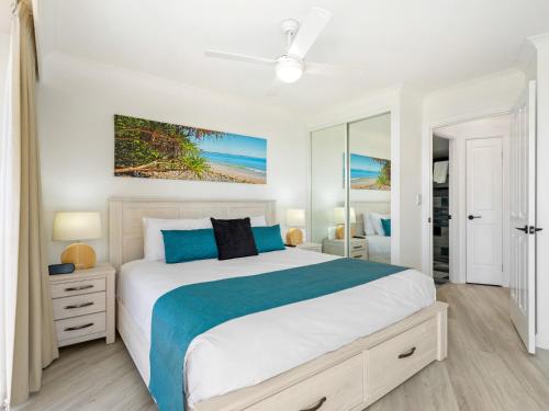 One Bedroom Superior Ocean View Apartment image 5
