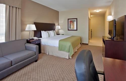 Holiday Inn Hotel and Suites-Kamloops, an IHG Hotel