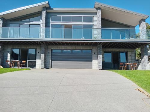 The Views in Company Bay