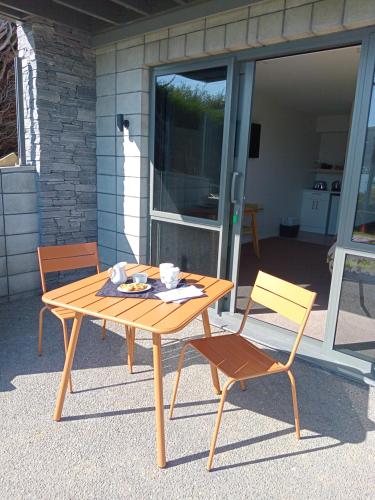 Exterior view, The Views in Company Bay