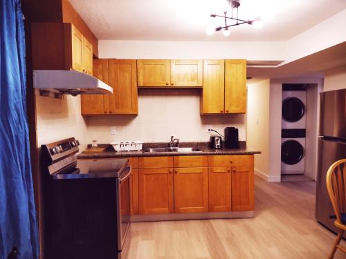 4BR basement near Port Mann Bridge in Surrey, Canada