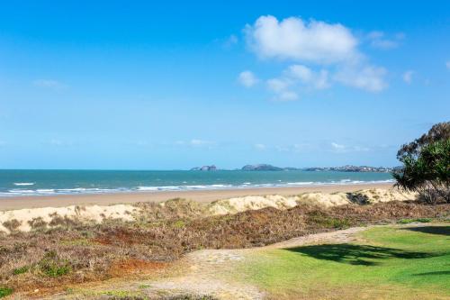 Driftwood on the Beach, Yeppoon (fotografie 9)