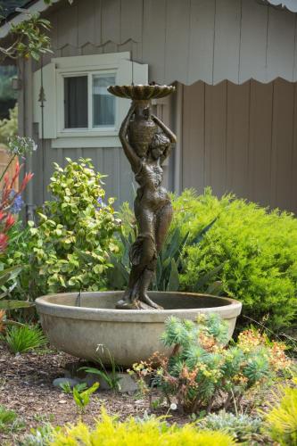 Carmel River Inn - image 8