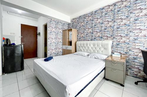 Standard Double Room image 6