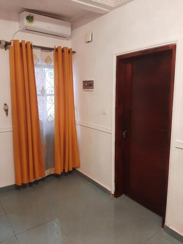 RESIDENCE P P M Odza RESIDENCE P P M Odza