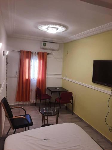 RESIDENCE P P M Odza RESIDENCE P P M Odza