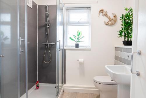 3 Bedroom Property - Contractor, work and family friendly, Бирмингем (фото 10)