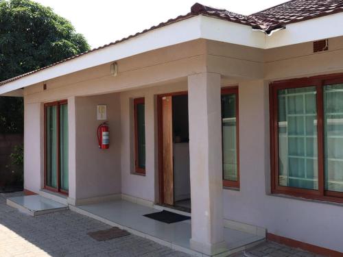 Giriş, Amariah Guesthouse Plateau in Kasane