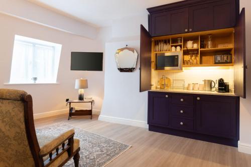 Apartments at Number 16 - The Jolly Coopers – Meysey Hampton