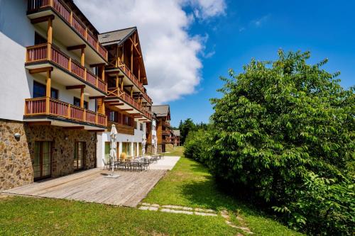 Pohorje Village Wellbeing Resort - Forest Hotel Videc