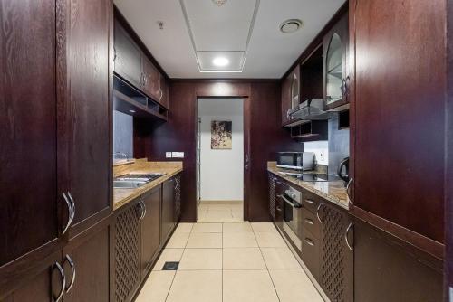 Cozy 1 Bedroom apartment I Downtown Dubai I Near Burj Khalifa - image 14