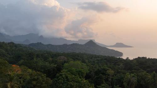 World's View Wild Camping Salaszoi, Principe Island