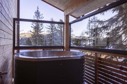 Superior Chalet Nr. 26 with Sauna and Hot tub