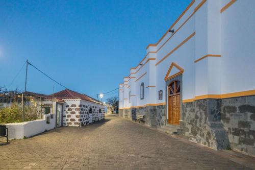 Balcon de la Mina Suites - AirCon and Terrace with views