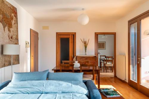 Ghirada Duplex by Welc(H)ome