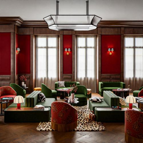 Pub/Lounge, Hotel de la Poste in Beaune városközpont