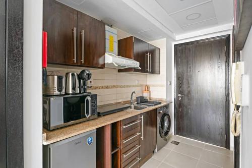Newly Furnished Studio in JLT, Dubai (foto 4)