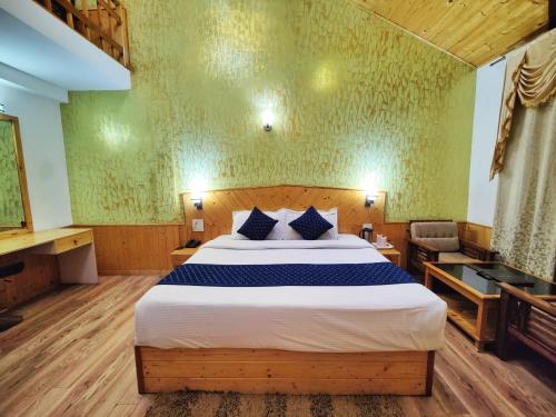 Hotel A Star Regency in Bahang