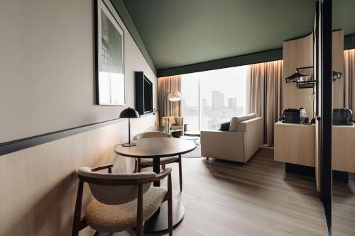 DoubleTree by Hilton Amsterdam Centraal Station