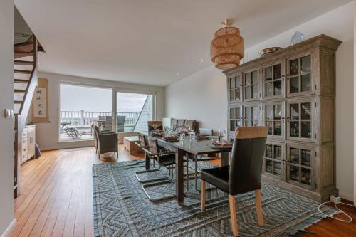 Spacious apartment with magnificent view of Knokke