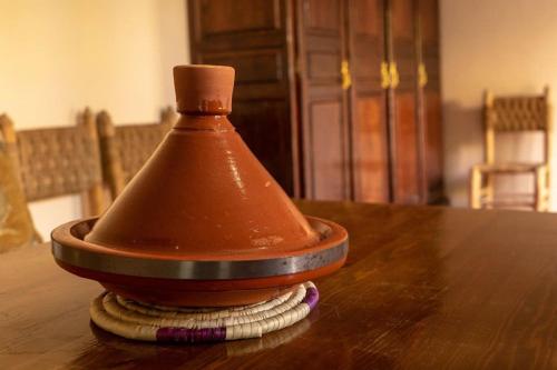 Riad Elaissi Riad Elaissi