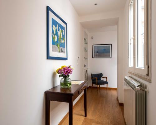 Fasiliteter, Cassaro261 near San Lorenzo oratorium