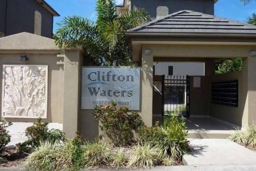 Your hideaway at Clifton Beach