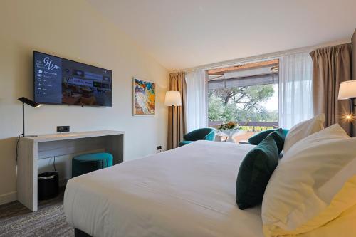 2 twin beds