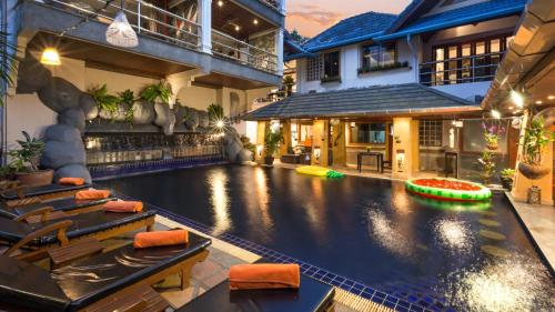 Talay Naiharn Hotel 2